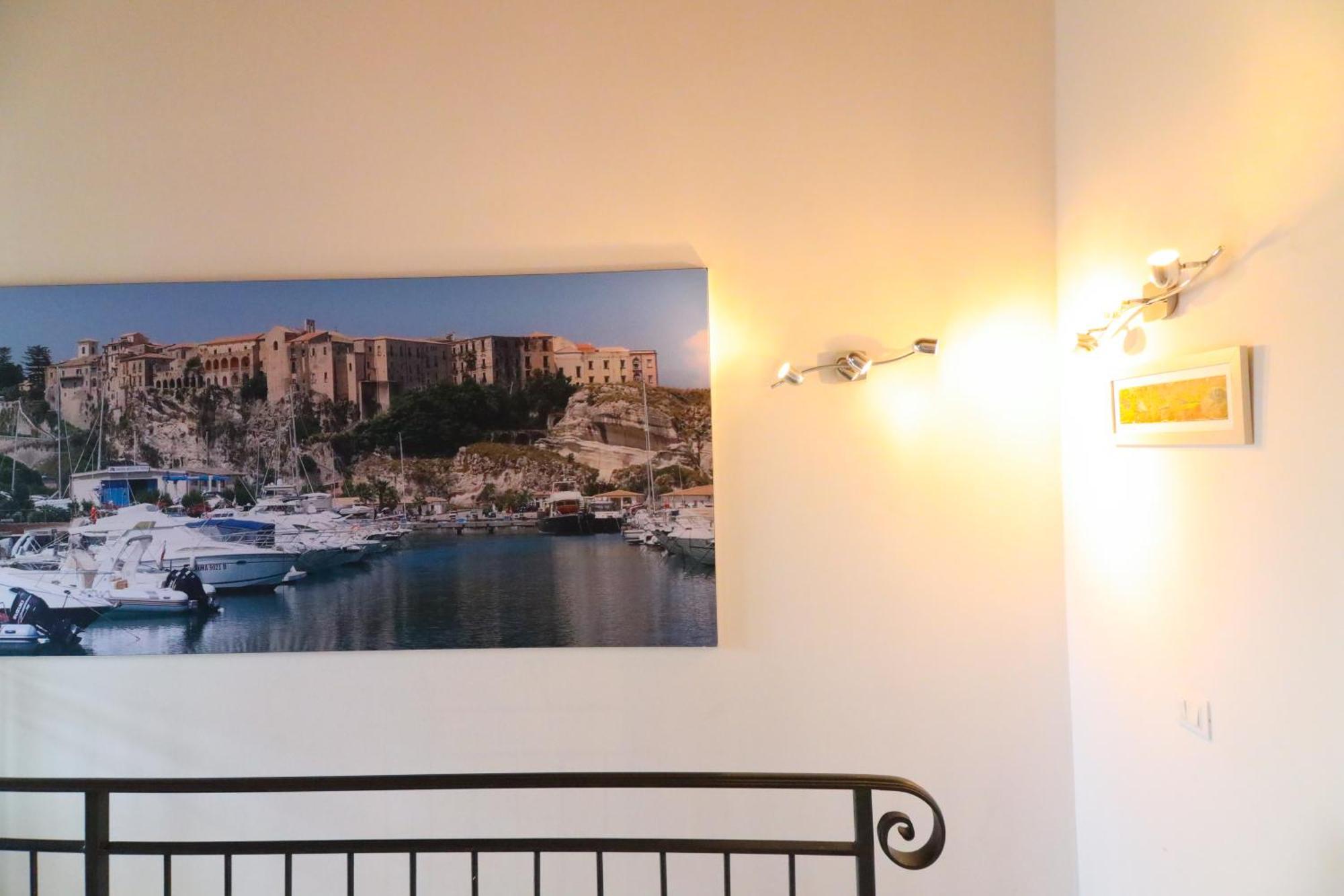 Le Case Del Carmine Con Giardino E Parcheggio A Tropea Exterior foto
